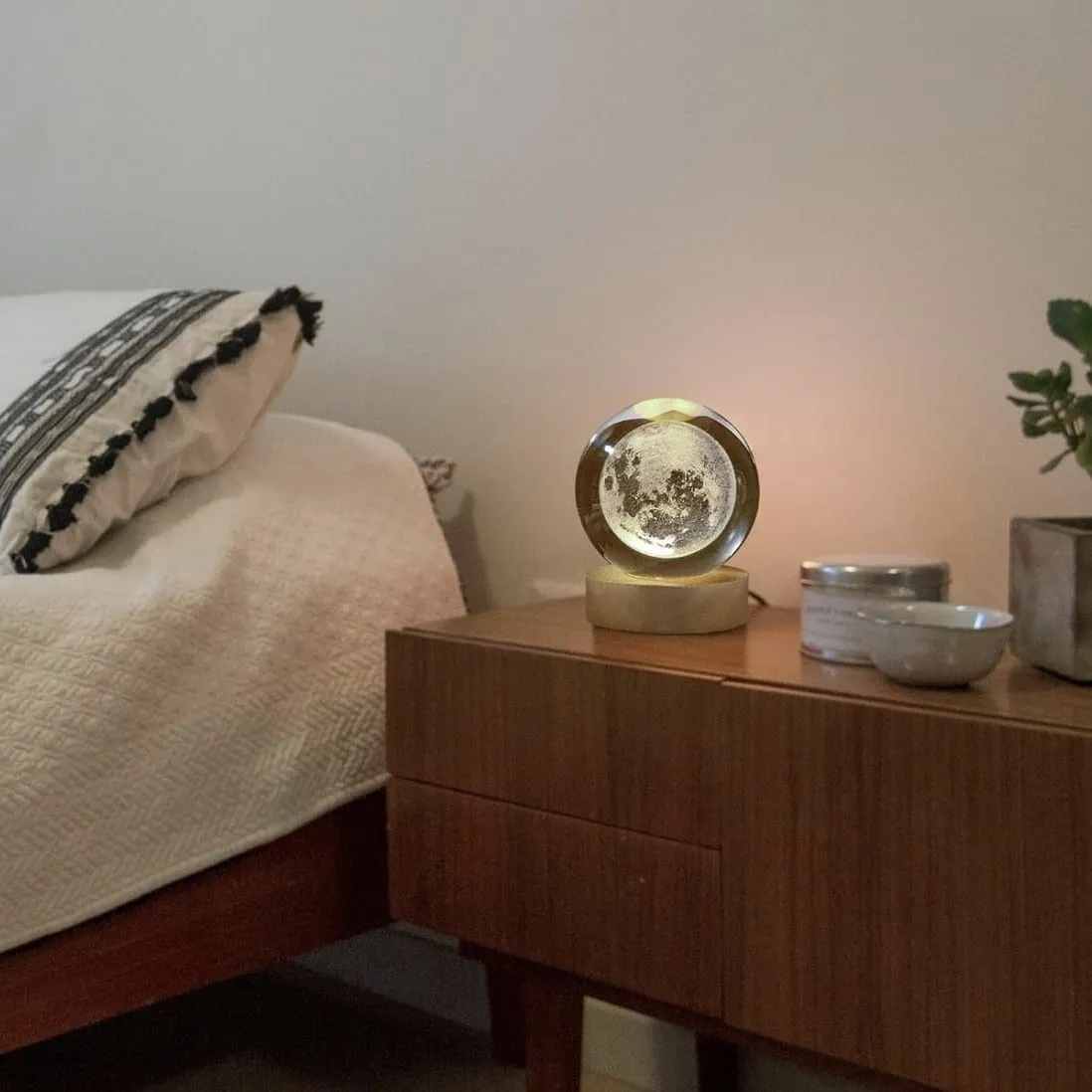 Mini Lámpara Cristal 3D De Luz Cálida Modelo Luna