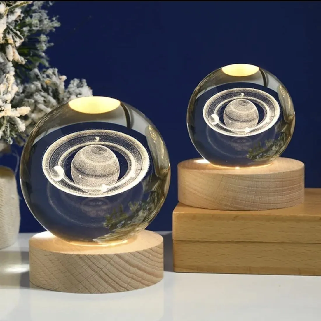 Mini Lámpara Cristal 3D De Luz Cálida Modelo Saturno — Adornos / decoración
