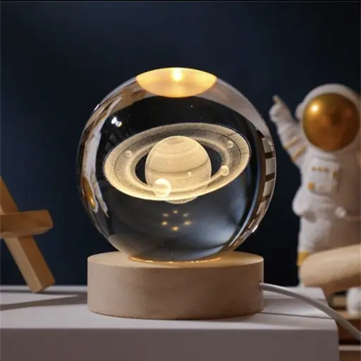 Mini Lámpara Cristal 3D De Luz Cálida Modelo Saturno — Adornos / decoración
