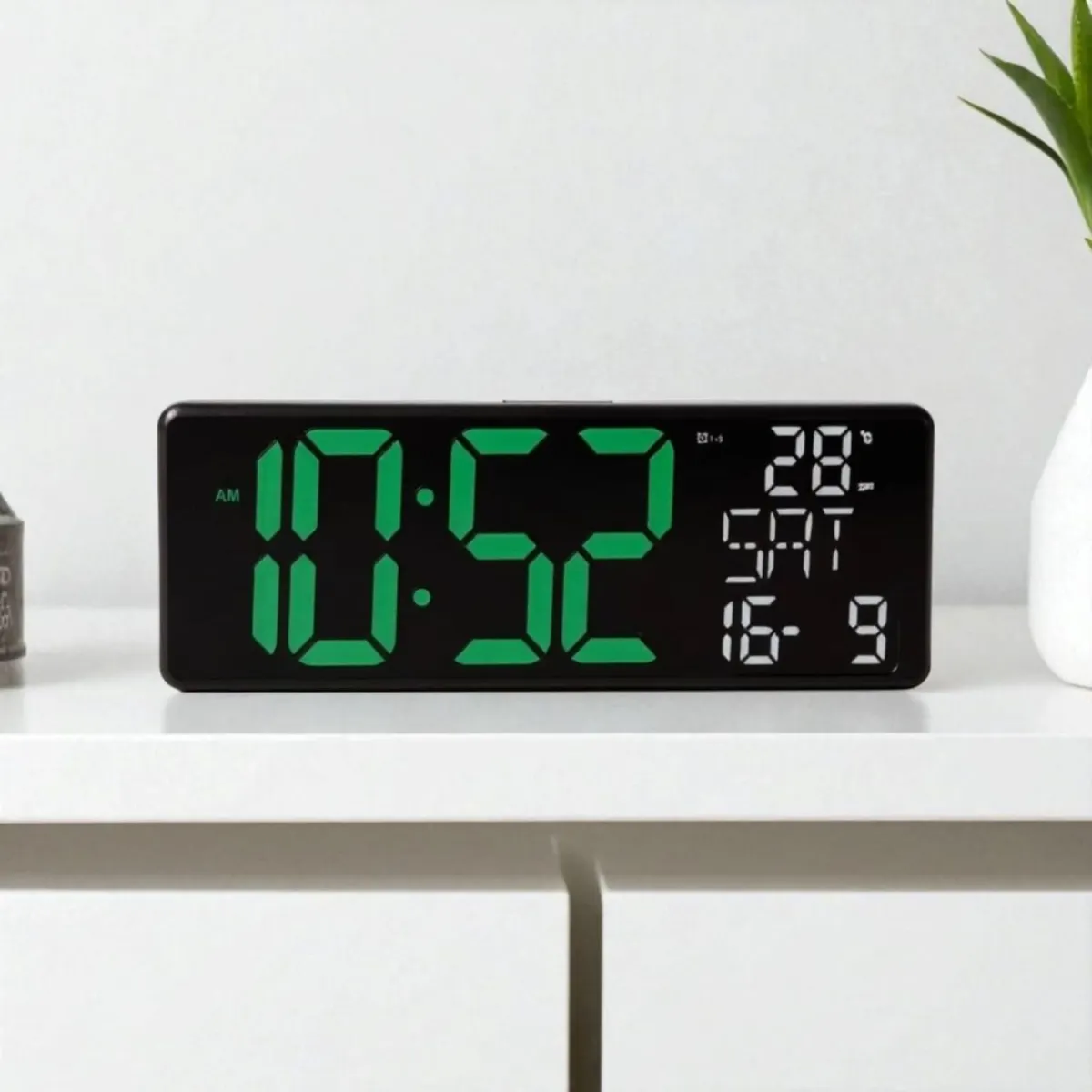 Reloj de Pared Digital Grande con Iluminación RGB y Control Remoto — Relojes
