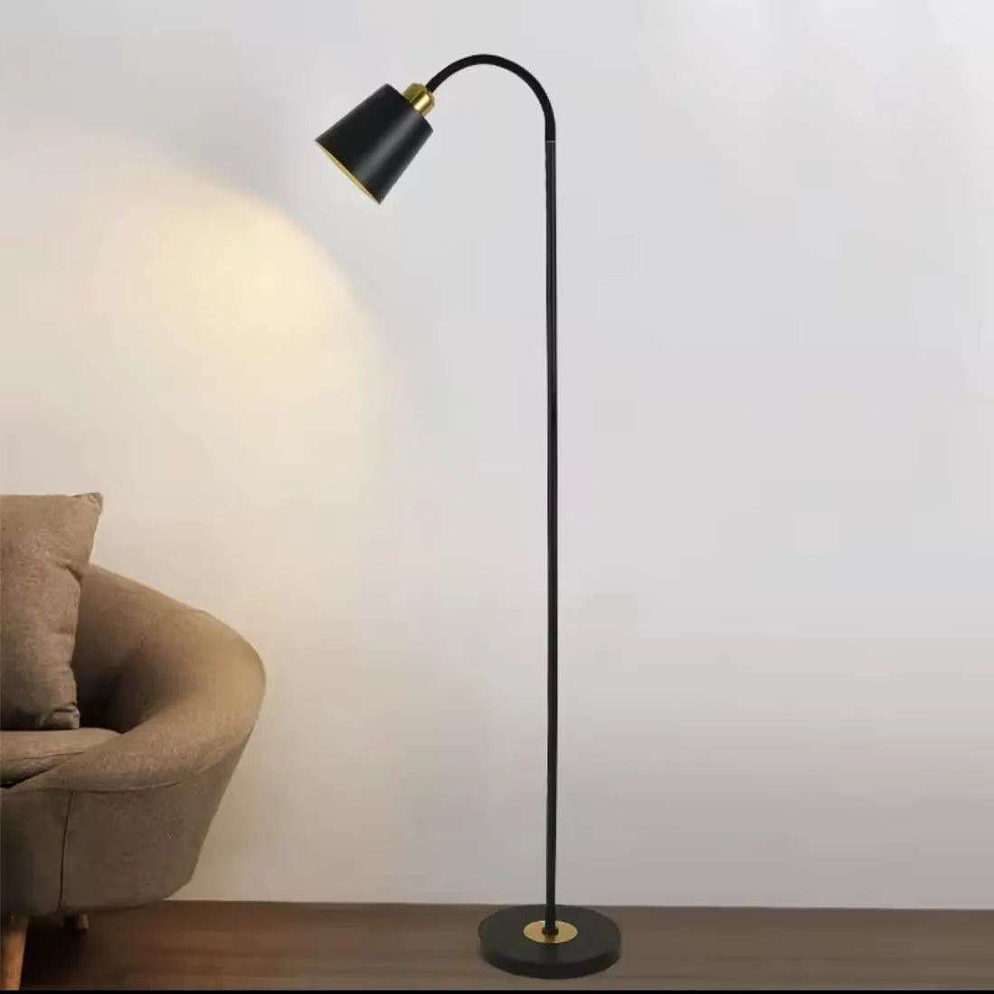 Lámpara De Pie Led Para Lectura Con Brazo Flexible
