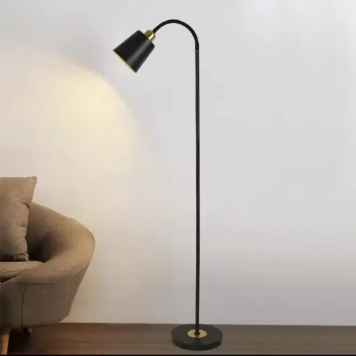 Lámpara De Pie Led Para Lectura Con Brazo Flexible — Lámparas de pie / mesa / escritorio